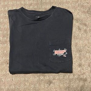 Men’s Small Vineyard Vines t-shirt